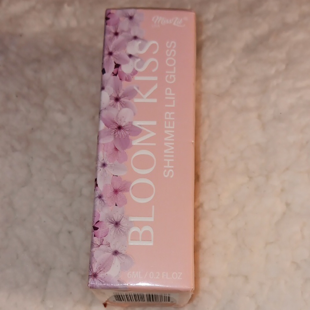 Bloom Kiss Shimmer Lip Gloss - Pink